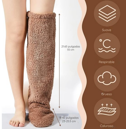 Calcetines cálidos y largos de osito